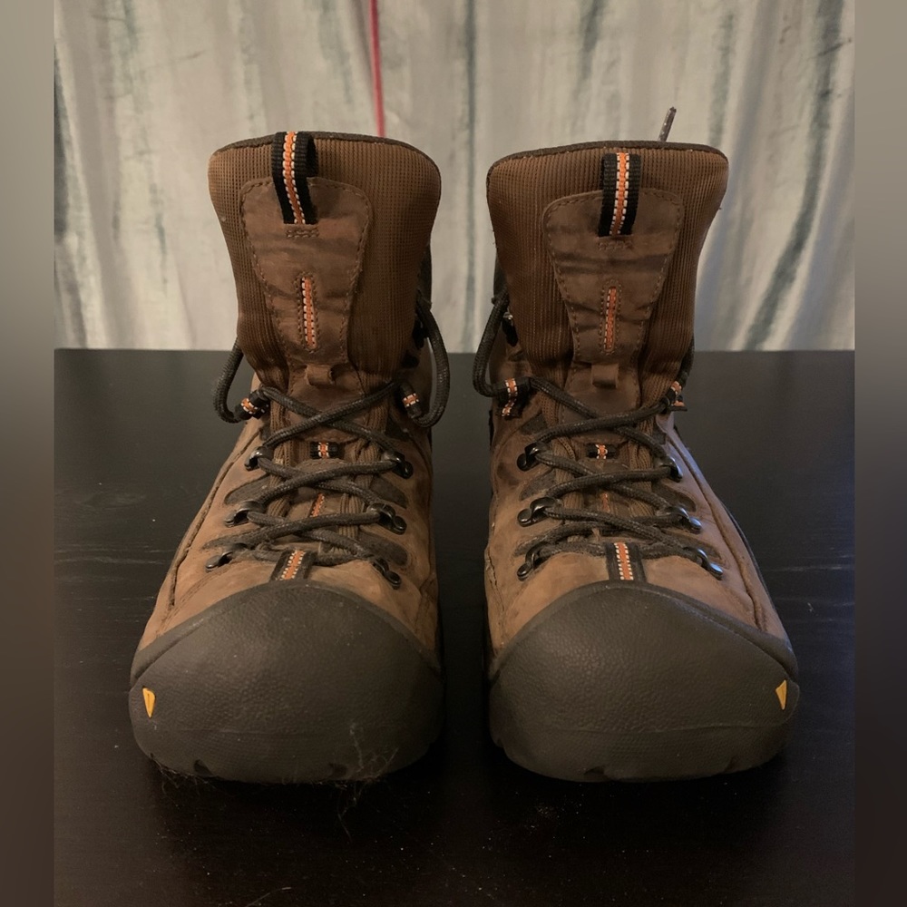 MEN'S Keen Hiking Boot. Size 13. Excellent condition. More pics soon.